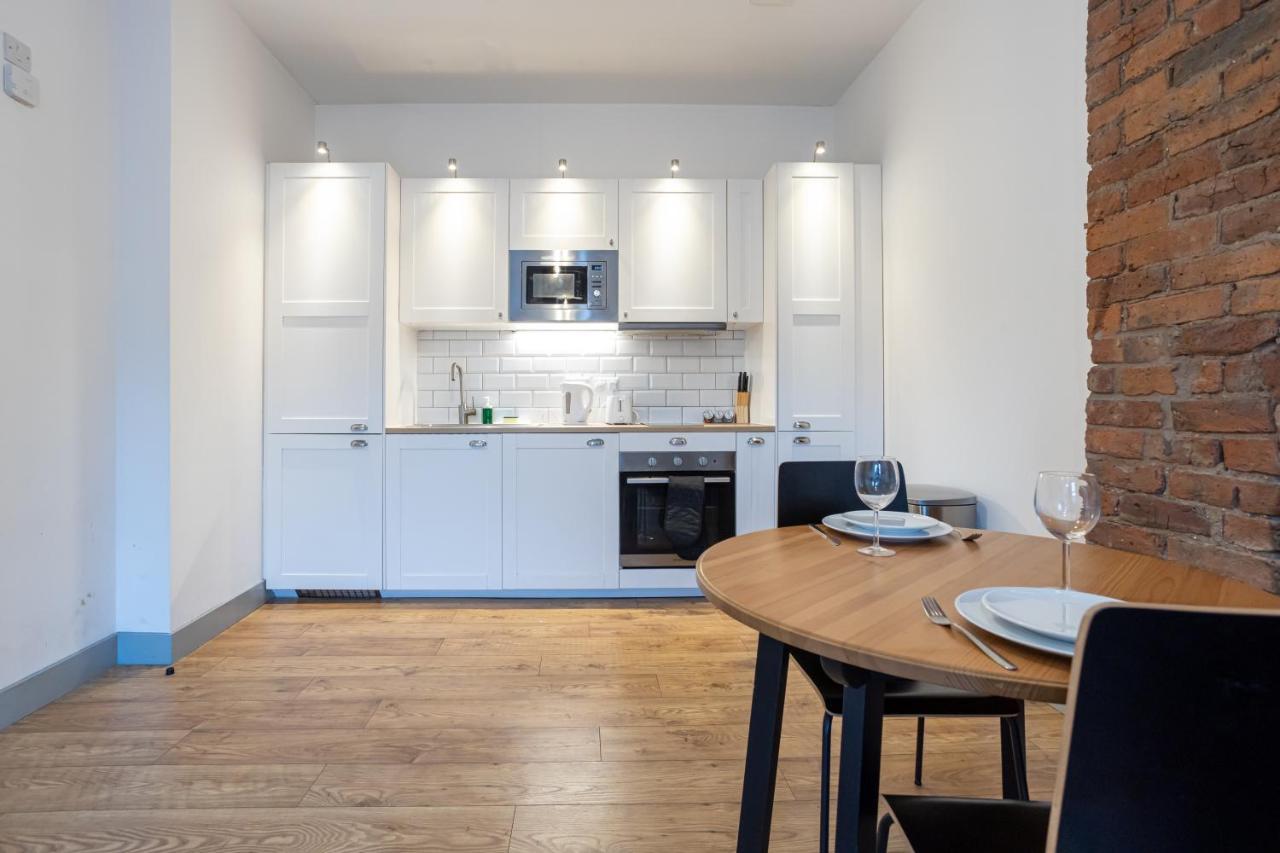 Pillo Rooms Serviced Apartments - Salford Manchester Zewnętrze zdjęcie