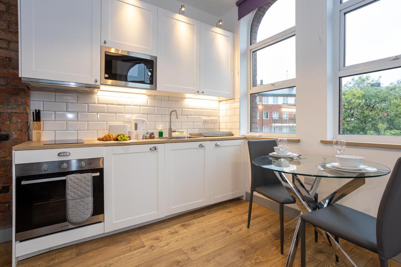 Pillo Rooms Serviced Apartments - Salford Manchester Zewnętrze zdjęcie