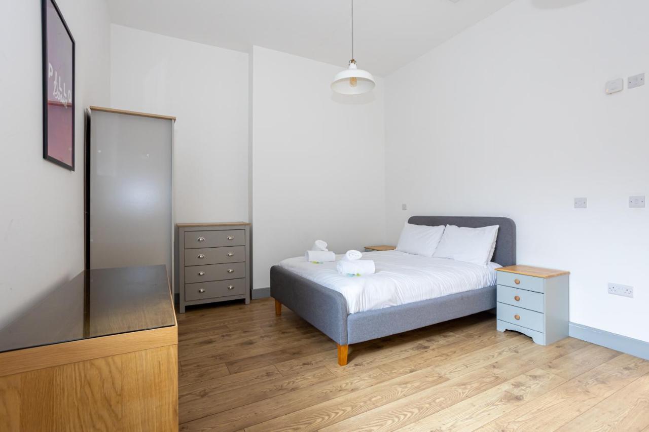 Pillo Rooms Serviced Apartments - Salford Manchester Zewnętrze zdjęcie